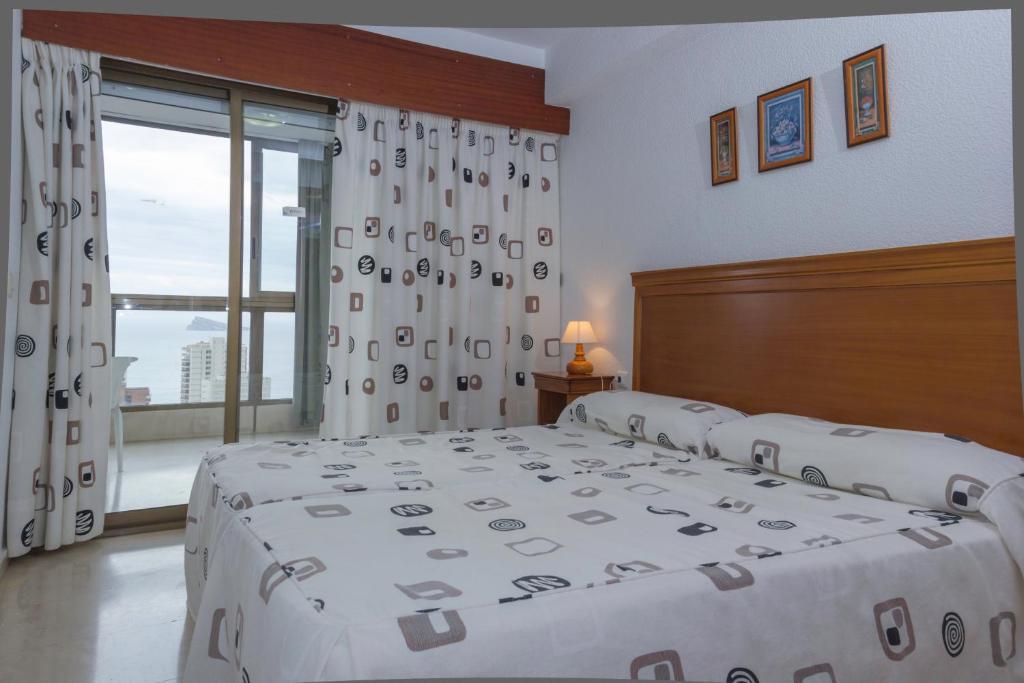 Gemelos 2 Benidorm Room photo